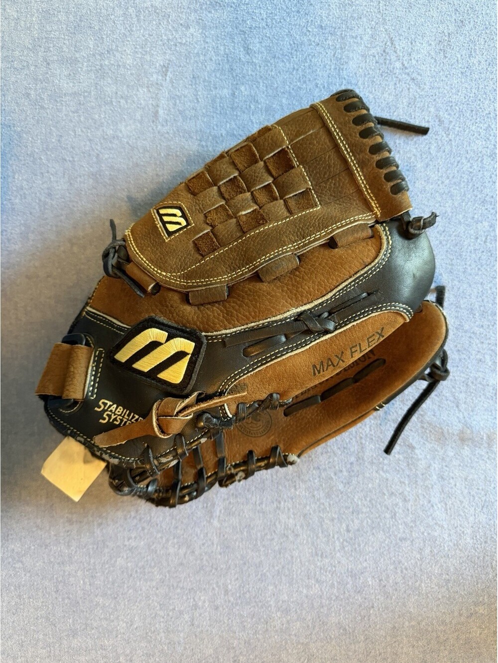 Mizuno baseball glove